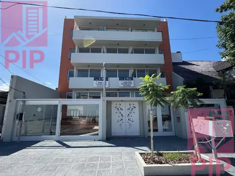 DEPARTAMENTO 2 AMBIENTES CON COCHERA EN ALQUILER 