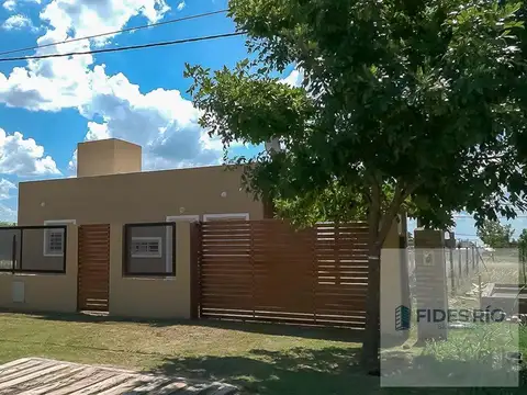 Avenida Punta Chacra y Martin Fierro