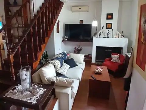 Casa en Venta en Manuel B Gonnet, USD 215.000
