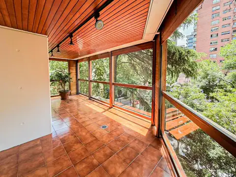 Departamento en Venta con 2 cocheras