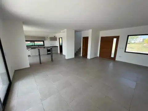 Casa en Venta en Belén de Escobar, USD 330.000