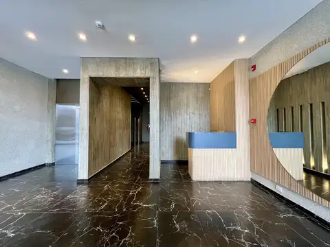 Departamento en Alquiler en Lisandro De La Torre, $ 690.000