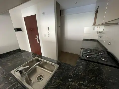 Juan Manuel De Rosas 1200, Piso 1