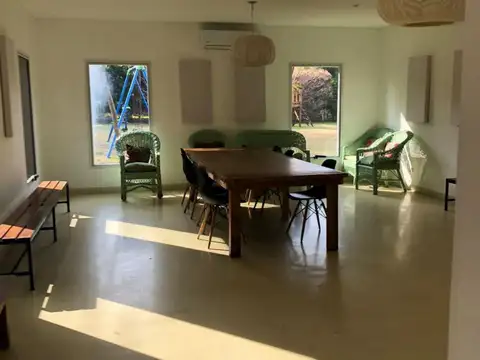 Av. ALVEAR de Benavidez