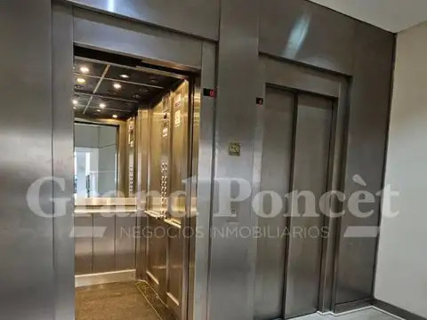 Departamento en Alquiler con 1 cochera