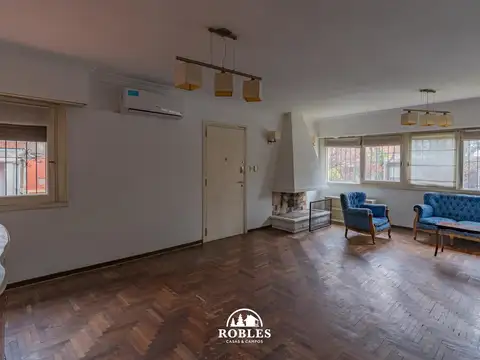 Casa 3 ambientes con 2 baños