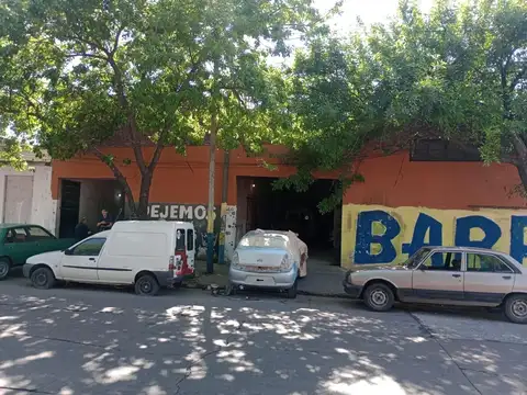 Galpon en Venta en La Tablada, USD 100.000