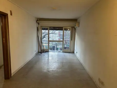 Avenida Directorio 300