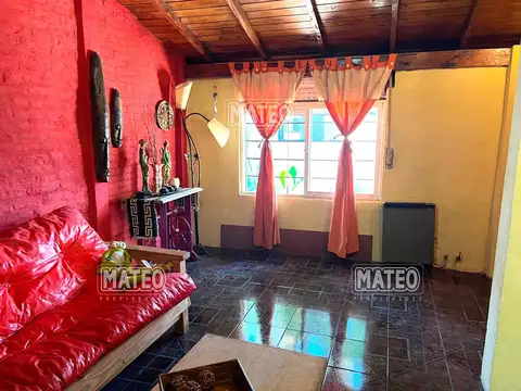 Casa en Venta con 1 cochera