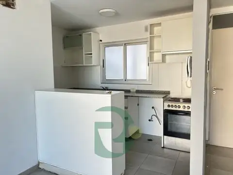 Venta Depto. 2 amb.55 Mts.c/Balcón al Frente.COCHERA.Moron