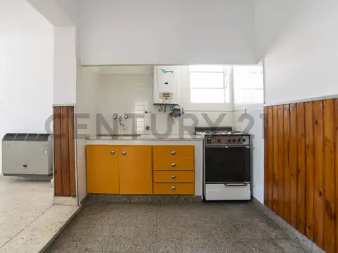 11 entre 530 y 531 16300, Piso 0