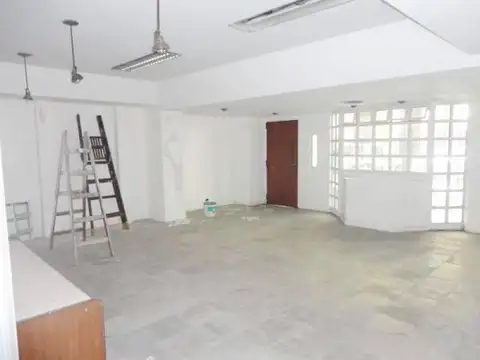 ESPECTACULAR OFICINA EN EL BARRIO DE MONSERRAT