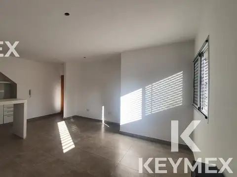 Departamento en Alquiler en Tolosa, $ 520.000