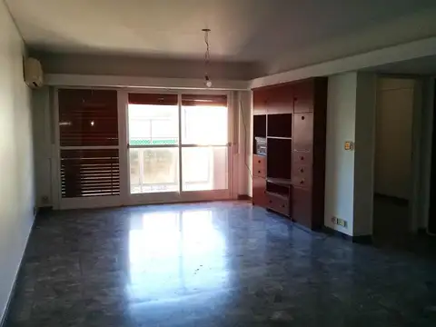 Departamento en Alquiler en Flores, $ 1.980.000