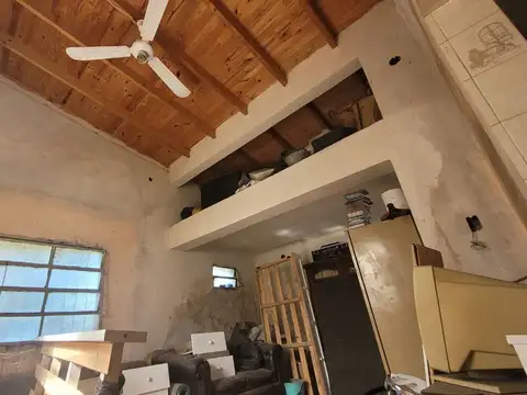 Casa 3 ambientes con 1 baño