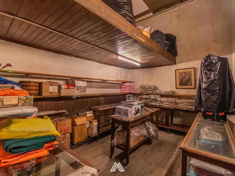 Local en Alquiler 122 años