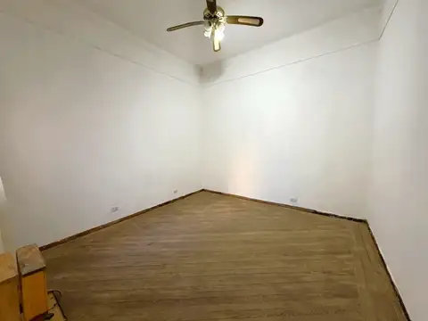 Depto Tipo Casa en Venta de 2 ambientes