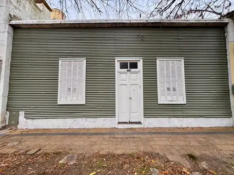CASA VENTA BERISSO 2 DORMITORIOS APTA BANCO