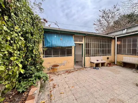 CASA VENTA BERISSO 2 DORMITORIOS APTA BANCO