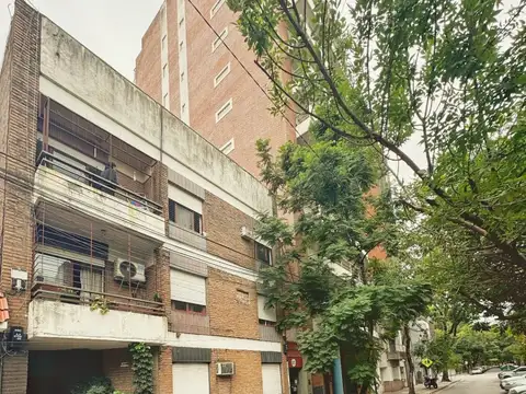 9 De Julio 100