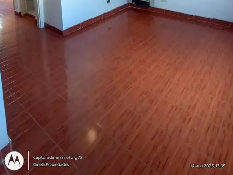 Depto Tipo Casa en Alquiler en Moreno, $ 700.000