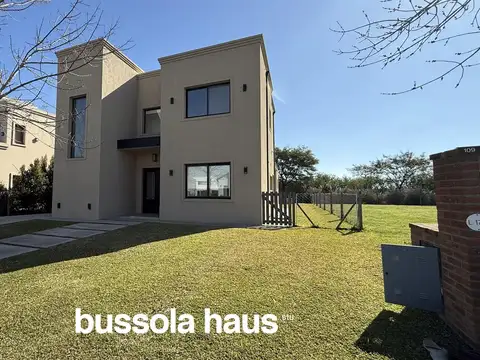 Casa en Alquiler en Puertos - Araucarias, USD 1.600