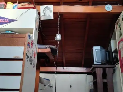 Casa 4 ambientes con 1 baño