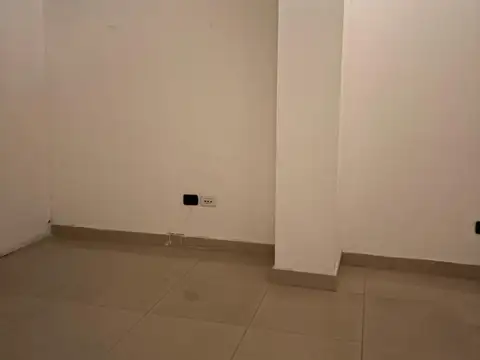Oficina en Alquiler al Este