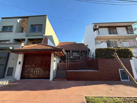 Casa en Venta de 6 Ambientes en Quilmes Centro
