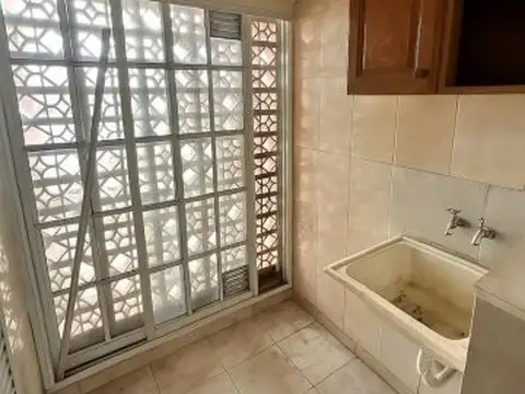 Departamento 5 ambientes con 1 baño