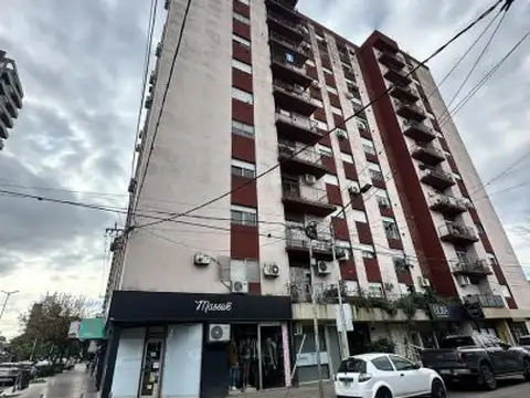 3 De Febrero  590 03 02  San Lorenzo - VENTA Departamento 3 Dormitorios