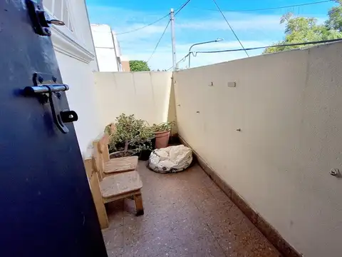 Depto Tipo Casa en Venta 50 años