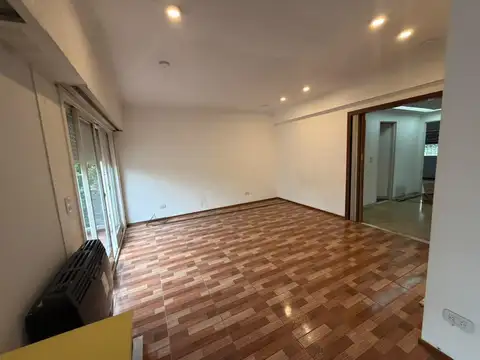 Depto Tipo Casa en Alquiler de 4 ambientes