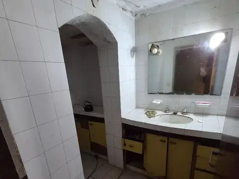 Casa en Venta con 4 cocheras