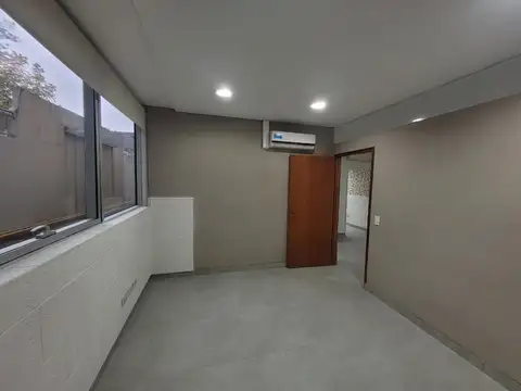 Oficina en Alquiler al Oeste