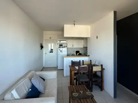 Saavedra 1100, Piso 8