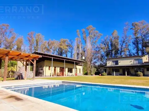 RNE. Venta casa 6 ambientes  en Chacras del Molino, Exaltación de la Cruz,