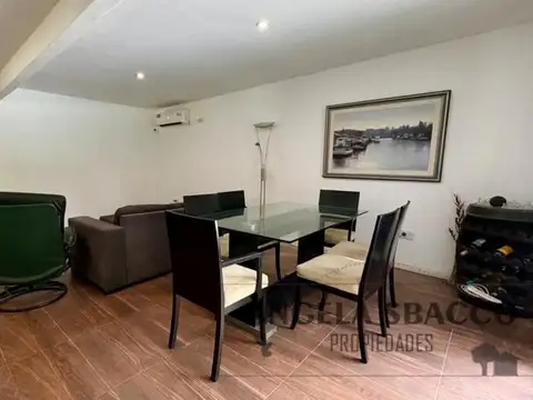 Casa en Barrio Parque El Remanso.