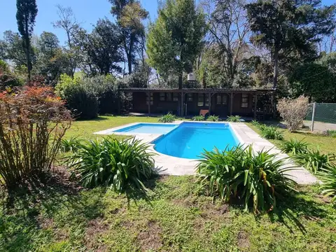 Preciosa propiedad en venta con Pileta, sobre la calle Ramos Mejía, La Lonja, Pilar.