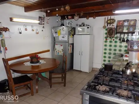 CHALET 4 AMBIENTES – Bº LUNA