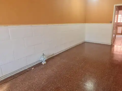 Depto Tipo Casa en Alquiler al Este