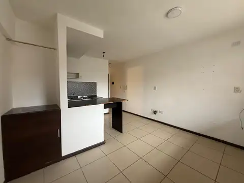 VENTA - Monoambiente al frente - Lourdes, Rosario.