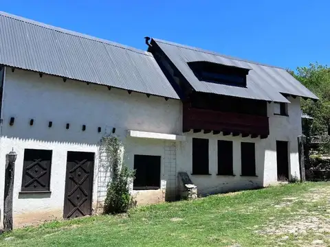 CASONA EN VENTA - CASA GRANDE - PUNILLA
