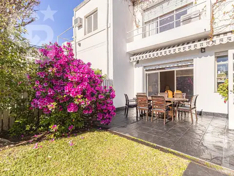 Casa 7 ambientes con 4 baños