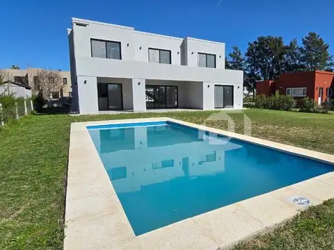 Casa  en Venta en Altos de Campo Grande, Pilar, G.B.A. Zona Norte