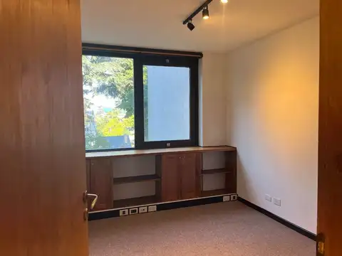 2 OFICINAS EN ALQUILER CON COCHERA CALLE PASO