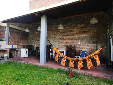 Depto Tipo Casa en Venta 54 años