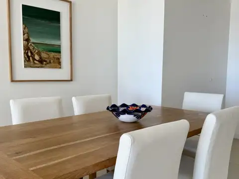 Venta departamento 3 dormitorios, 2 en suite. Vista al mar!