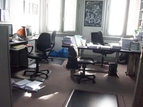 Oficina en Venta 70 años