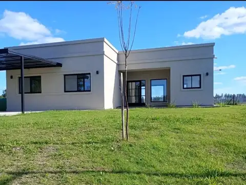 Casa  en Venta en Monet Barrio Privado, Campana, G.B.A. Zona Norte